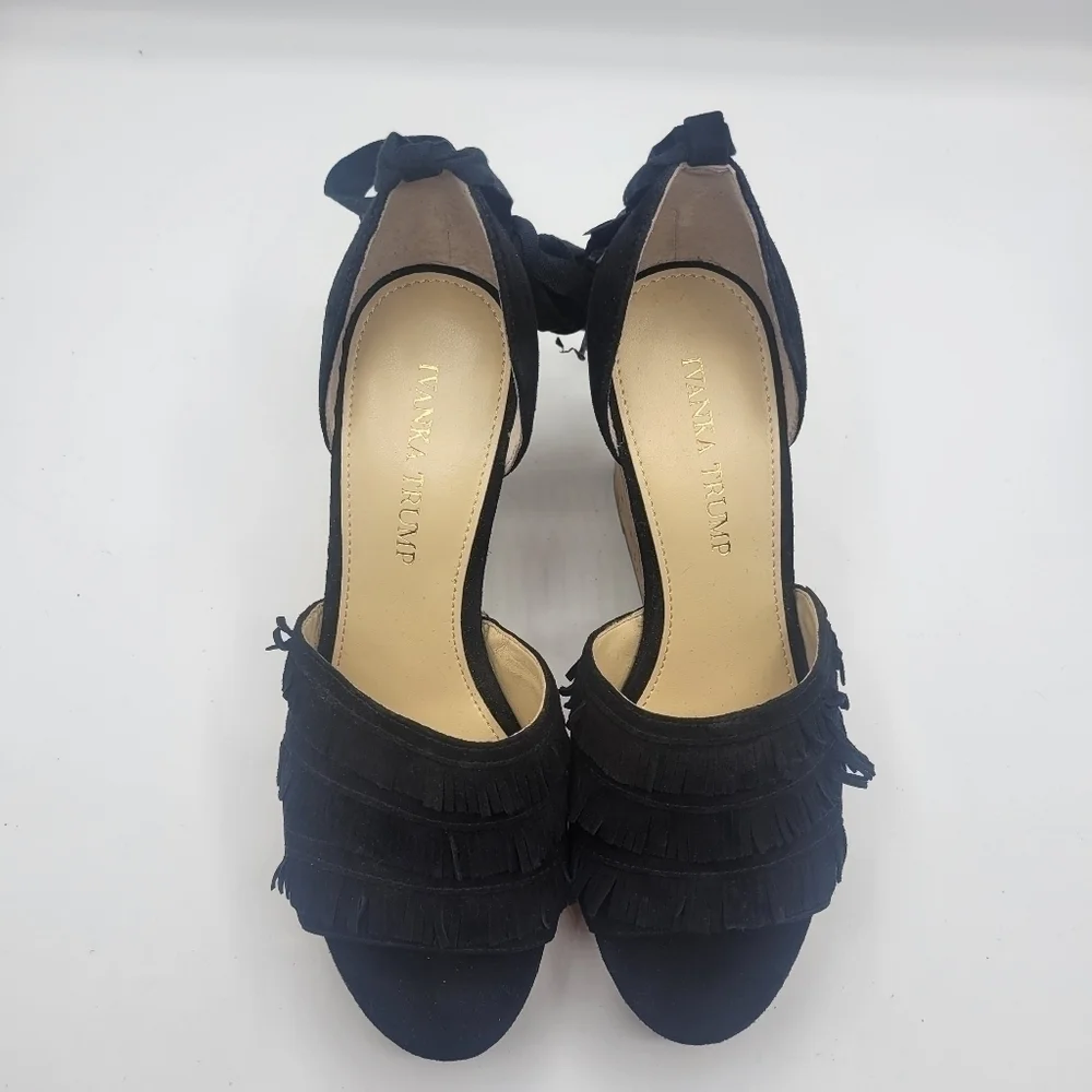Ivanka Trump leather upper platform with fringe details size 71/2m